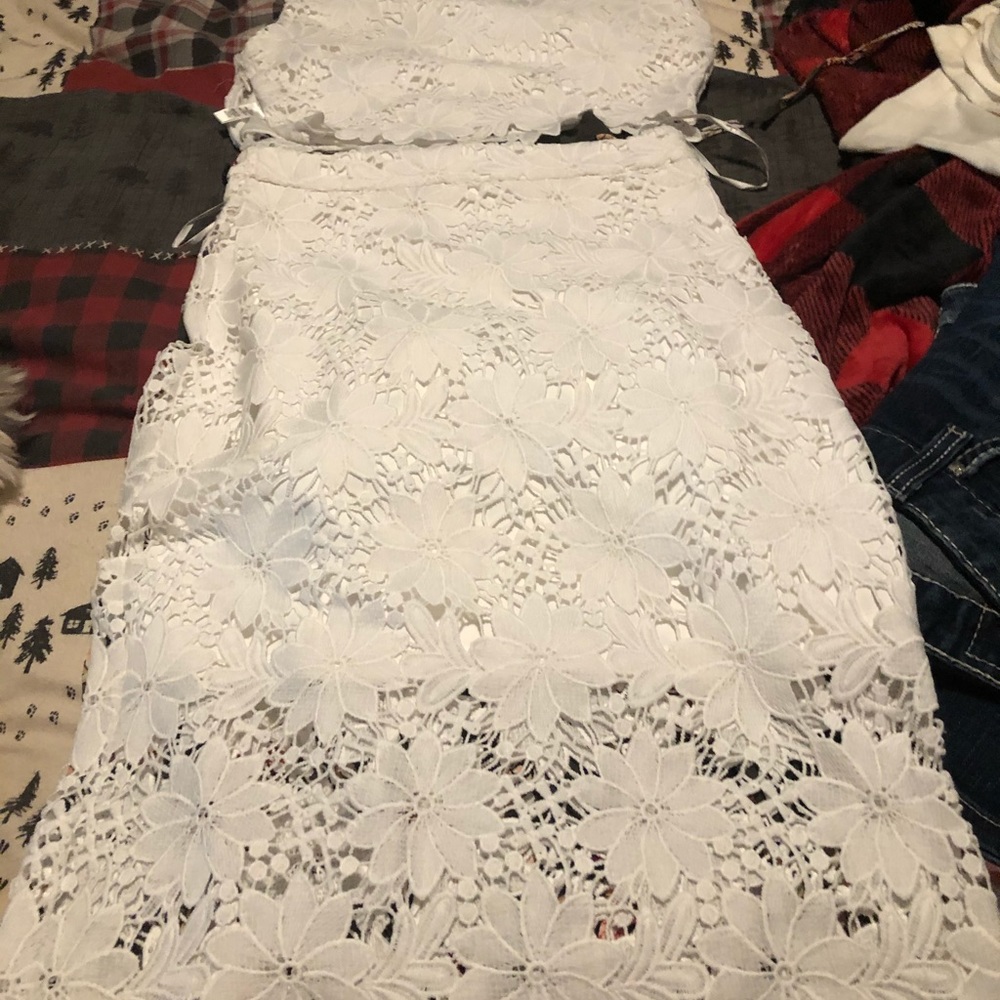 Lulus crop top and skirt set